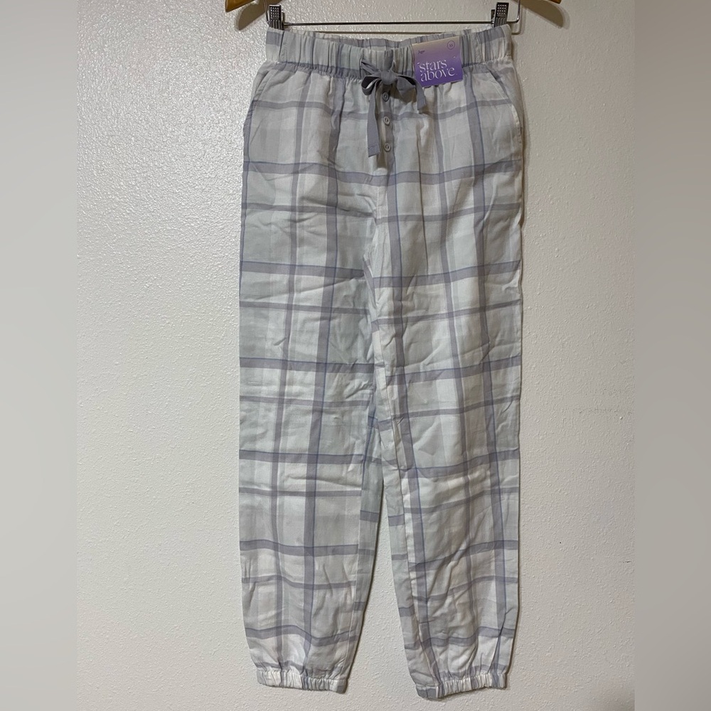 NWT Target Stars Above Women’s Flannel Jogger Pants Cream Gray Buffalo Check XS